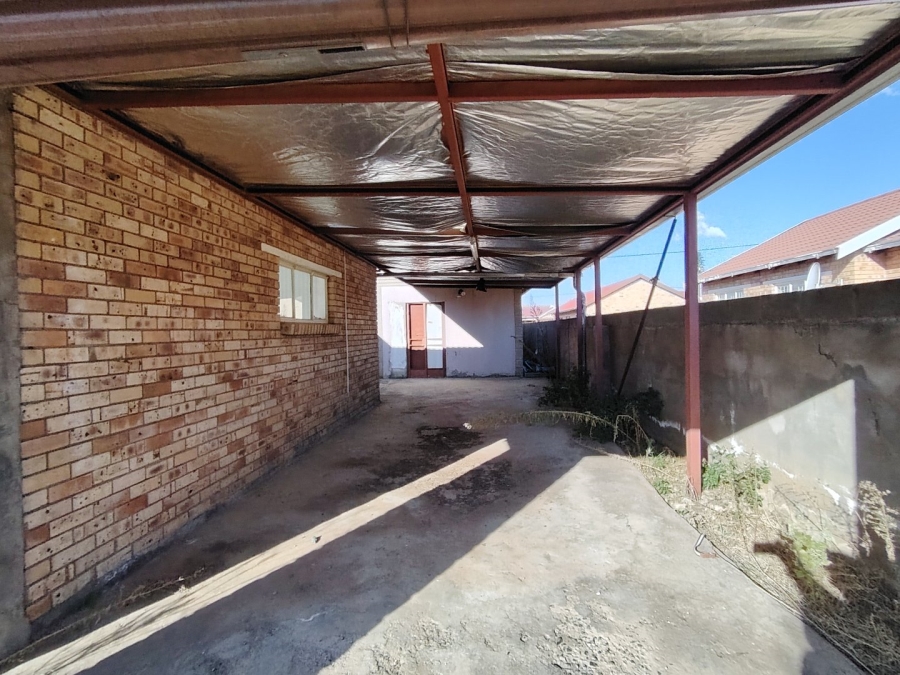 4 Bedroom Property for Sale in Mandela View Free State